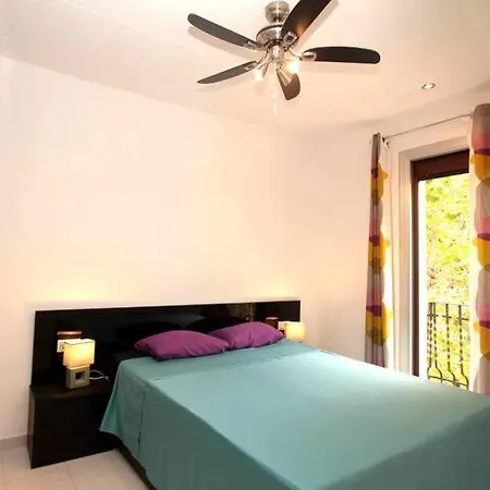 Modern Pad In A Great Old Barrio Apartment Barcelona Exterior photo