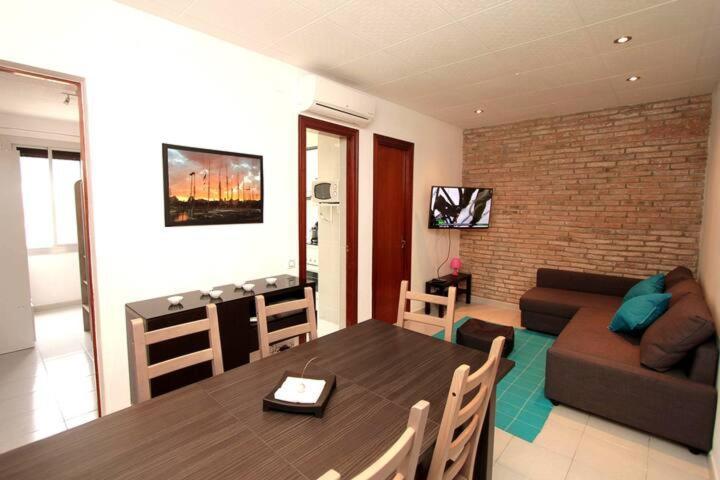 Modern Pad In A Great Old Barrio Apartment