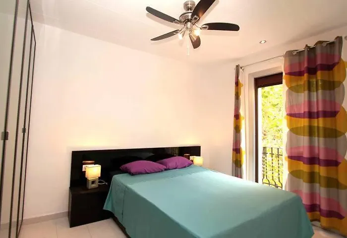 Modern Pad In A Great Old Barrio